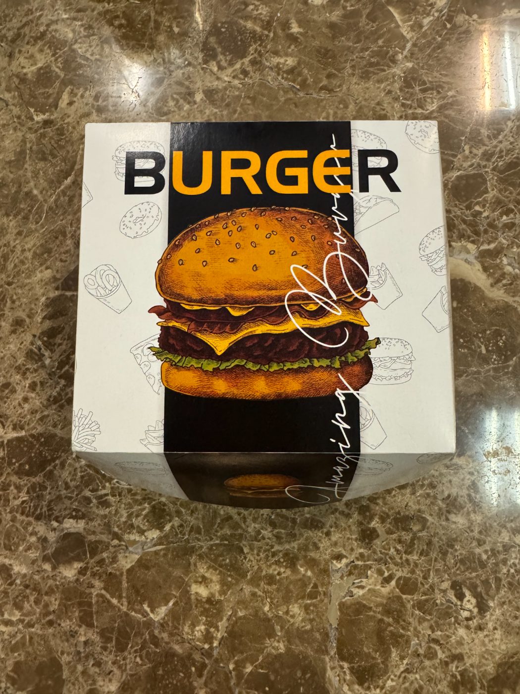 Boîte burger imprimée en quadrichromie, motif burger et fond illustré